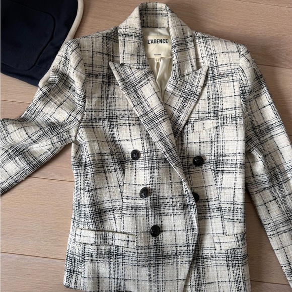 L'AGENCE Jackets & Blazers - L'AGENCE Cream & Black Plaid Double-Breasted Blazer